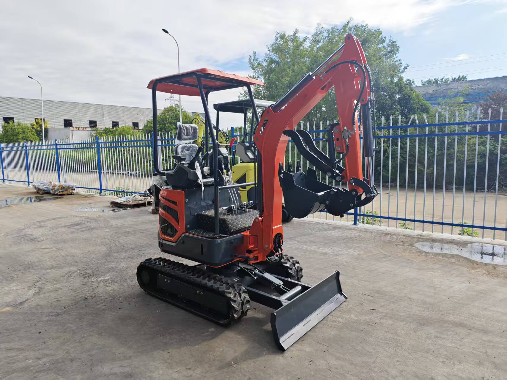 Mini Excavadora HT18