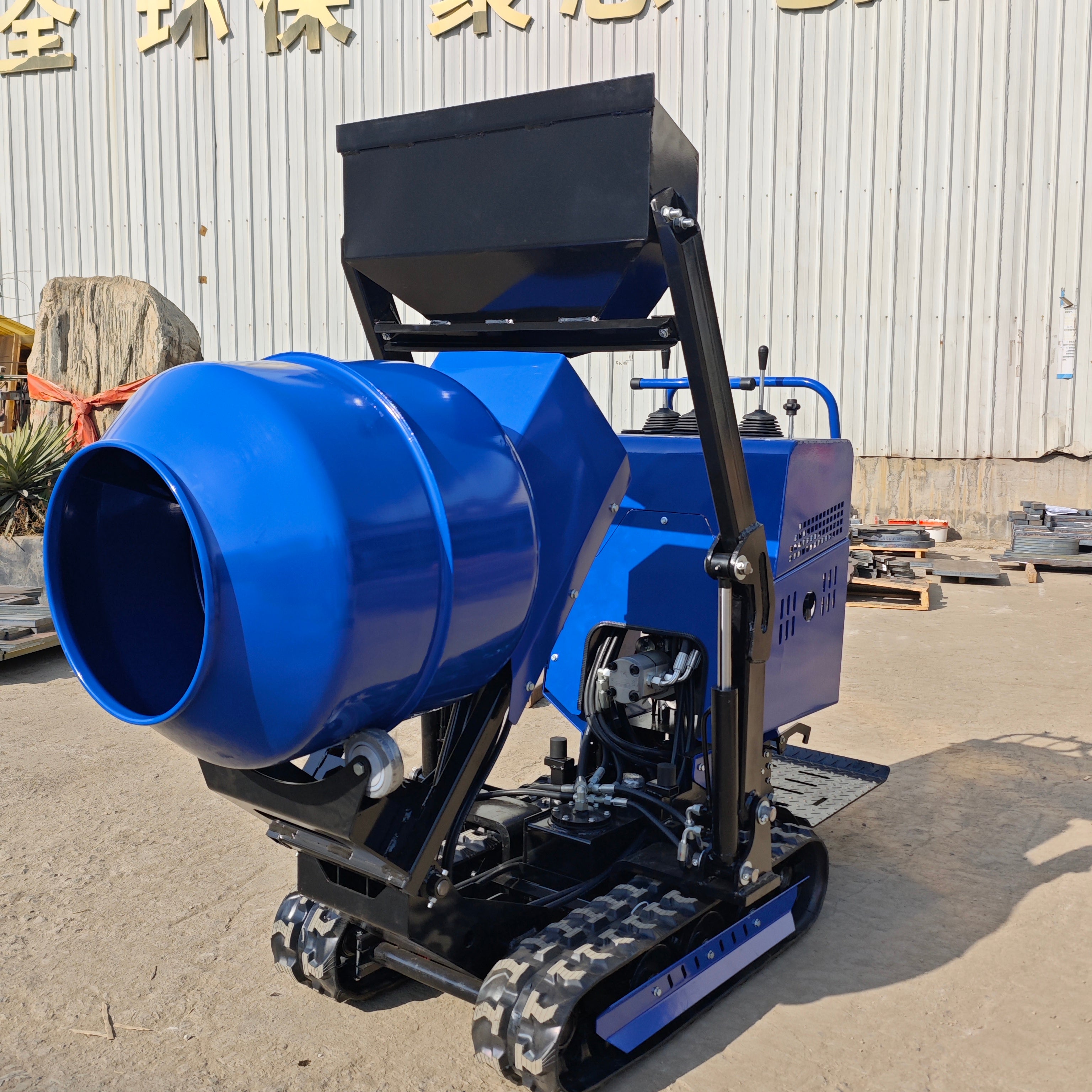 Hormiguera Crawler Concrete Mixer 500M Parameters