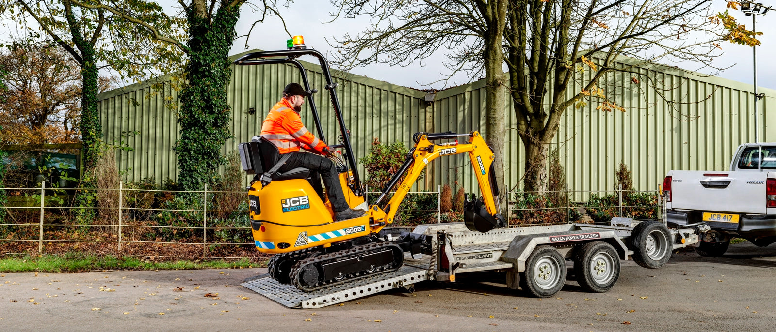 MICROEXCAVADORA JCB 8008E CTS