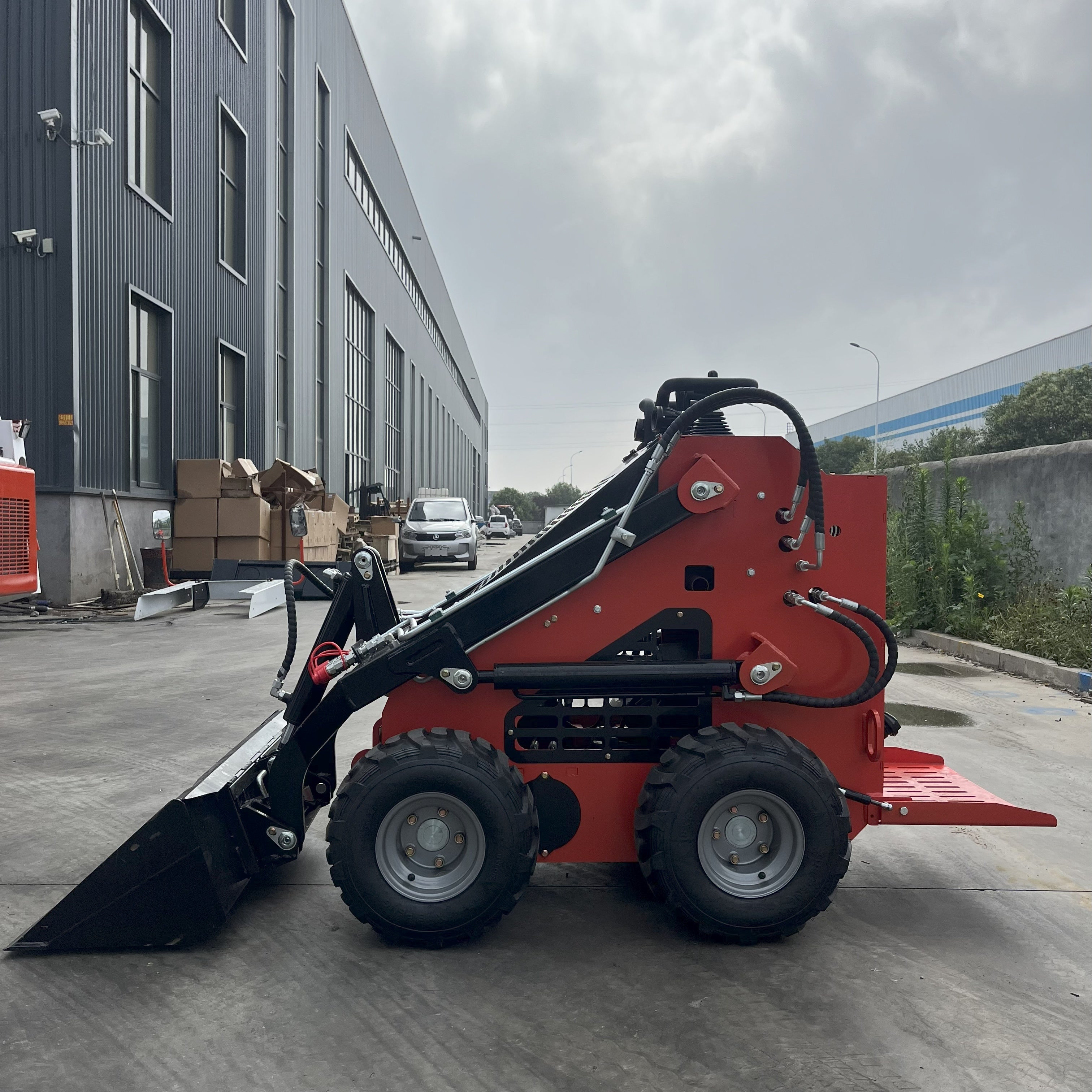Mini Cargadora Skid Steer Loader 370