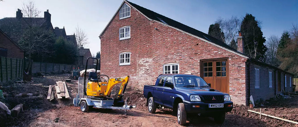 MICROEXCAVADORA 8010